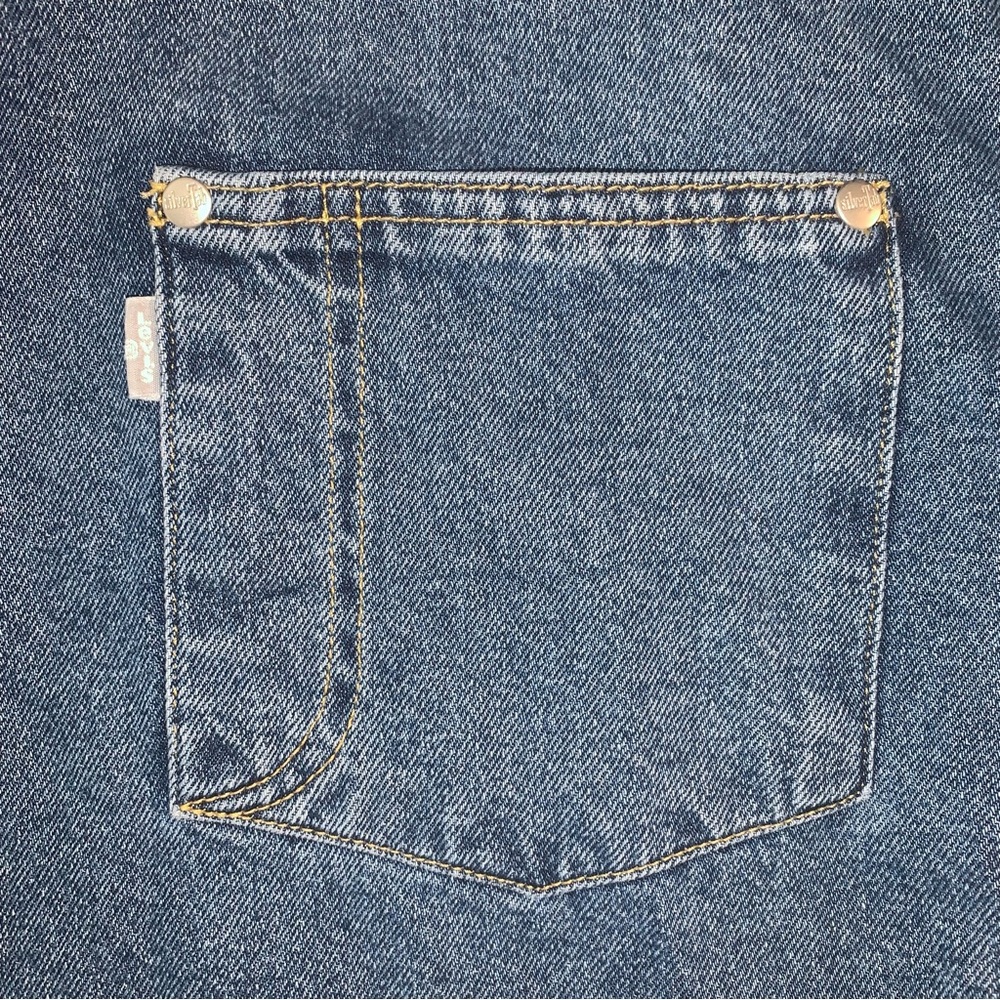 Levi’s Jean Jacket - Picture 4 of 7